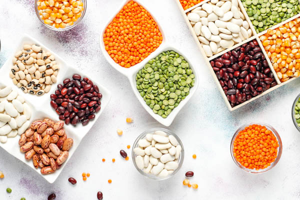 ciecierzyca, soczewica, fasola - źródła białka w diecie