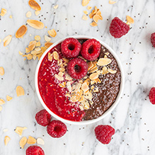 snack in the ketogenic box diet - cocoa chia dessert with raspberry mousse